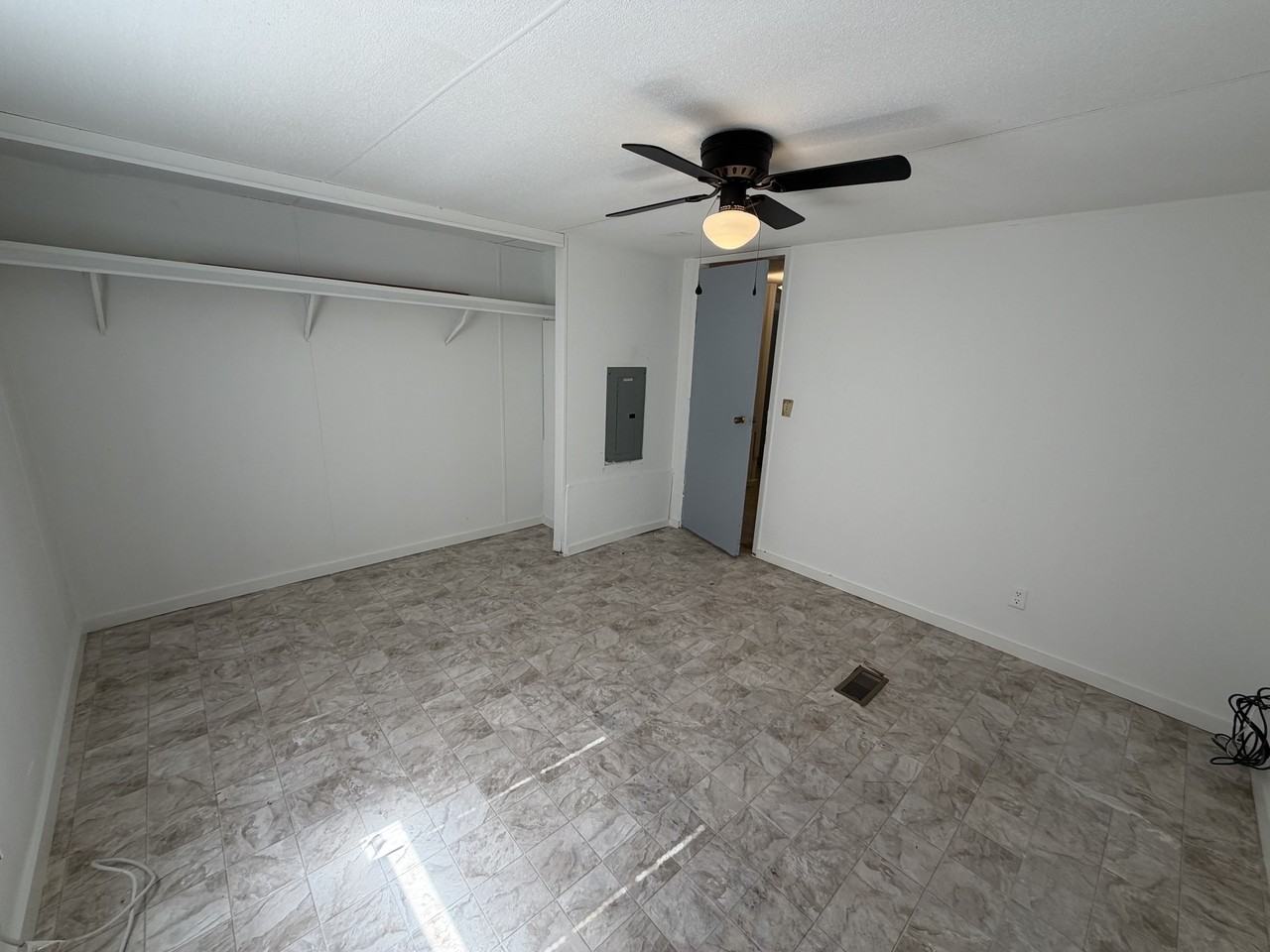 1317 Clark St #1 - Photo 7 of 9