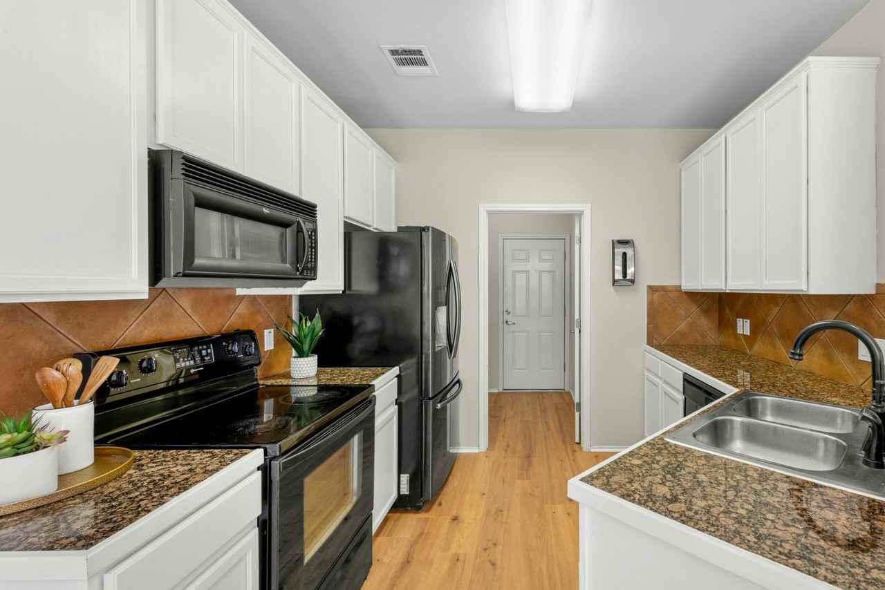 2632 Century Park Blvd #1 - Photo 5 of 18