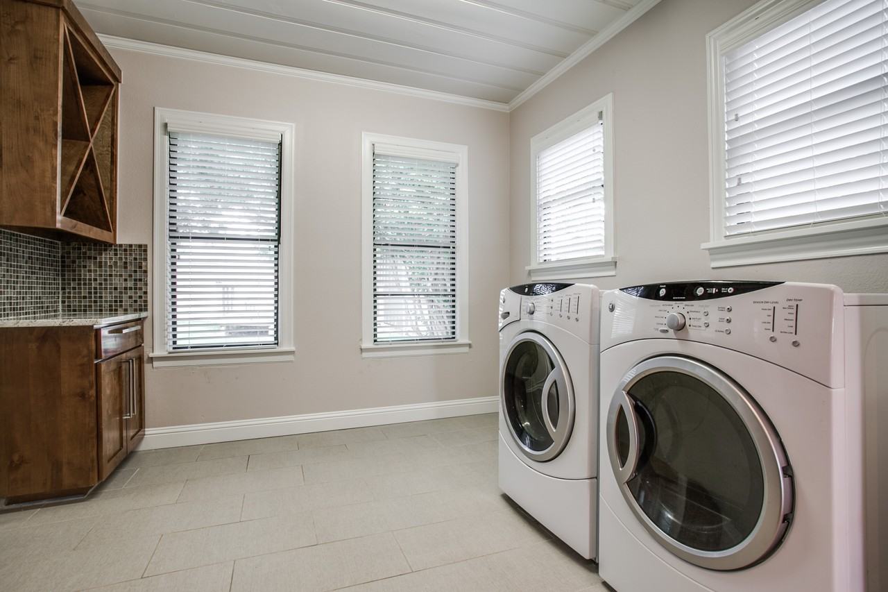 3132 Waits Ave #1 - Photo 7 of 16