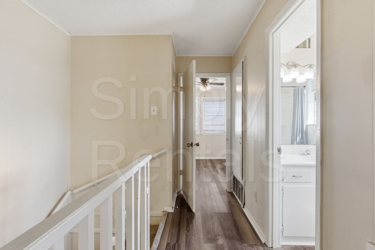 400 Bill Bradford Road - Photo 4 of 29