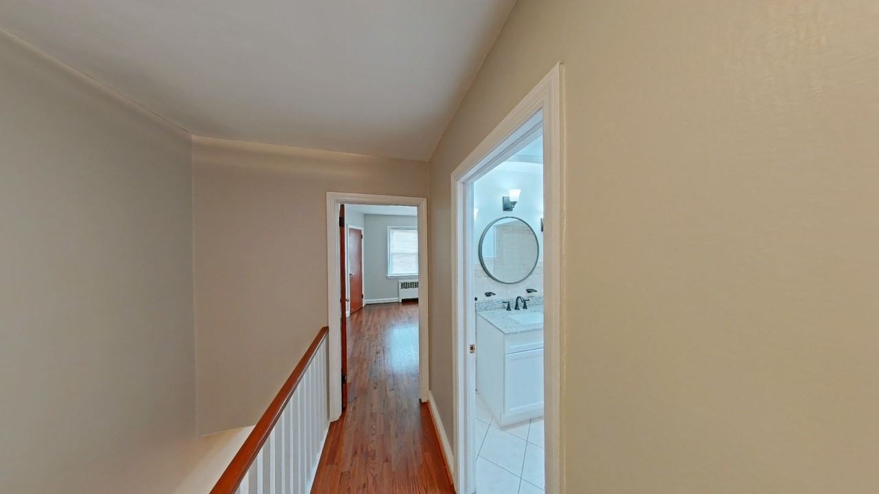 8214 Williams Ave - Photo 7 of 15