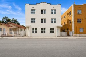 featured image of 1051 Nw 2nd St