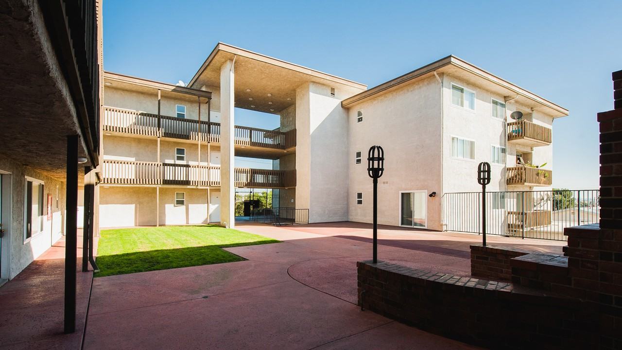 Imperial Avenue 720 - Photo 2 of 29