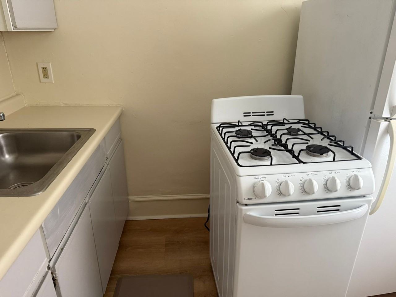 34 Crescent St - Photo 7 of 11