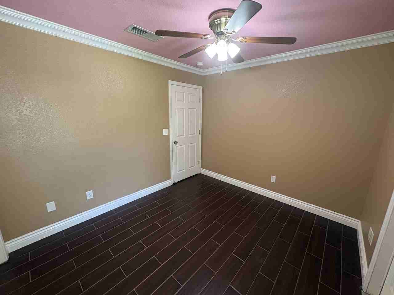 744 W Buena Vista Ave - Photo 5 of 26