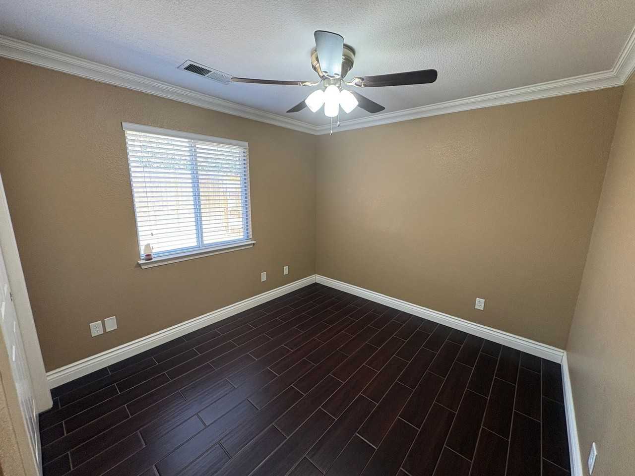 744 W Buena Vista Ave - Photo 6 of 26