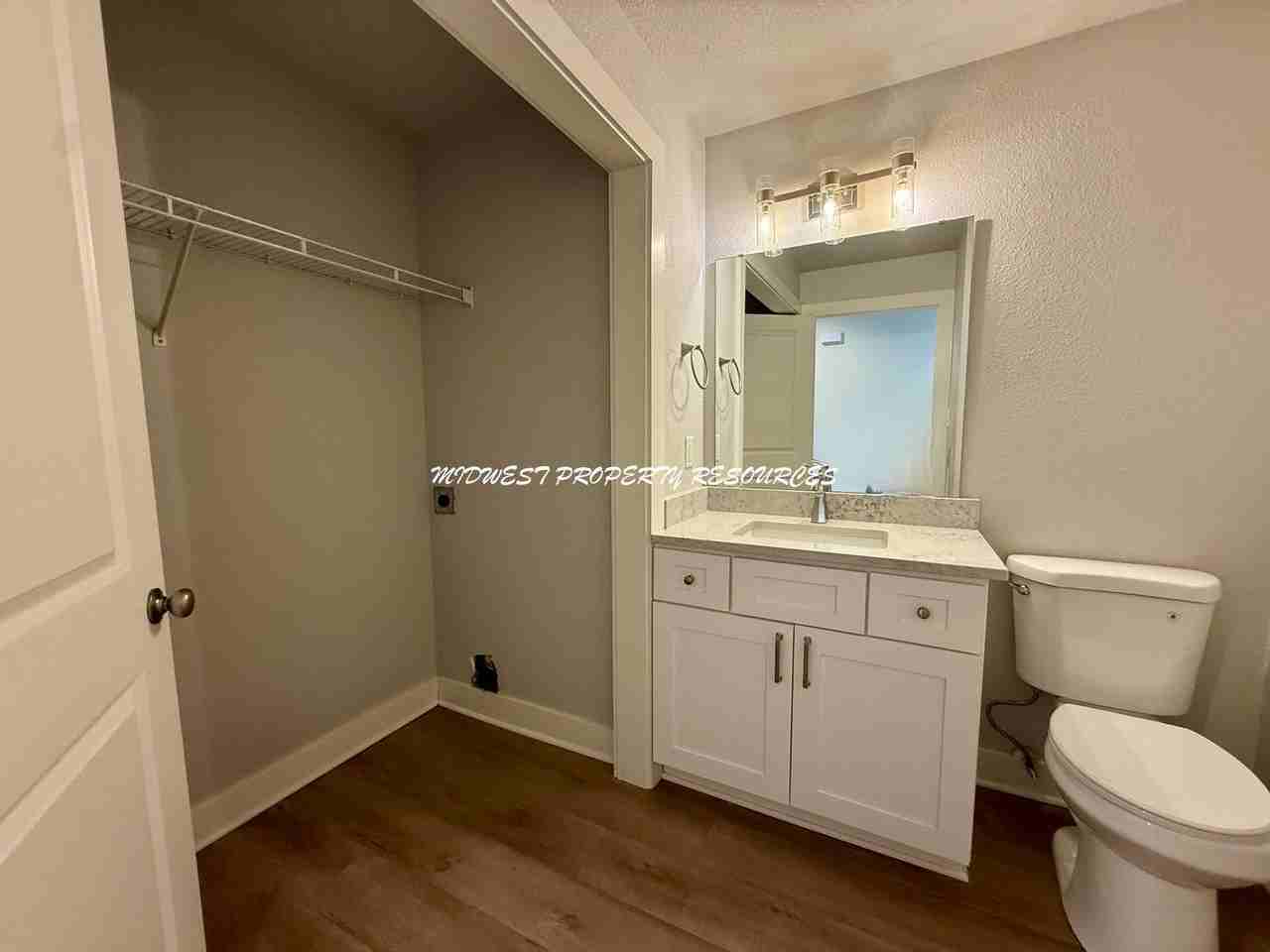 1013 Renee Lynde Dr Apt A - Photo 5 of 20