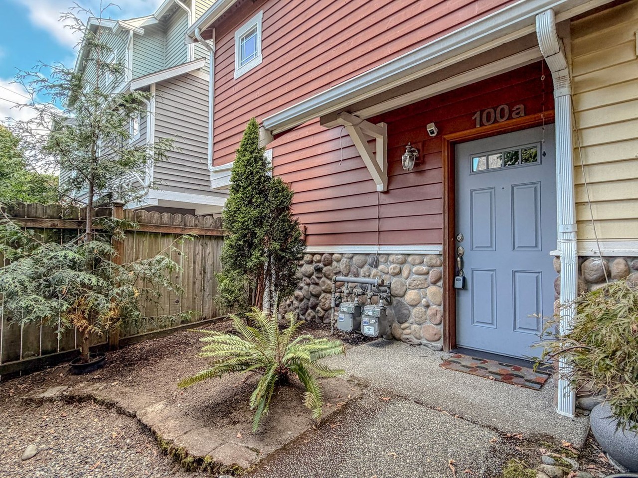 100 26th Ave #A - Photo 2 of 25