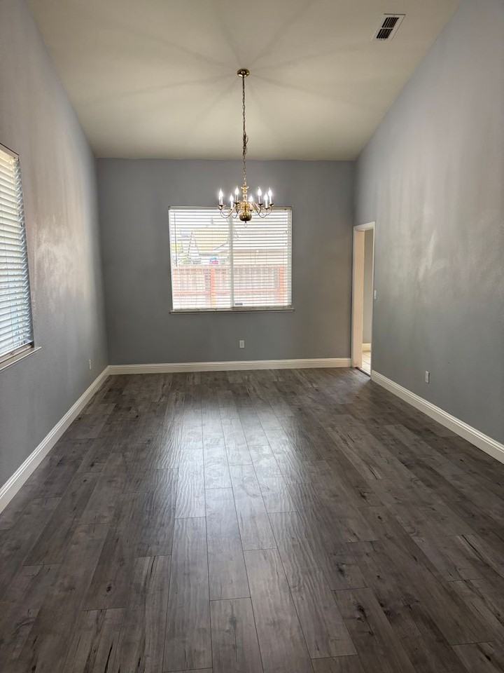 1591 Tadpole Way - Photo 7 of 18