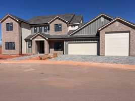 featured image of 329 E Climber Wharf Ln