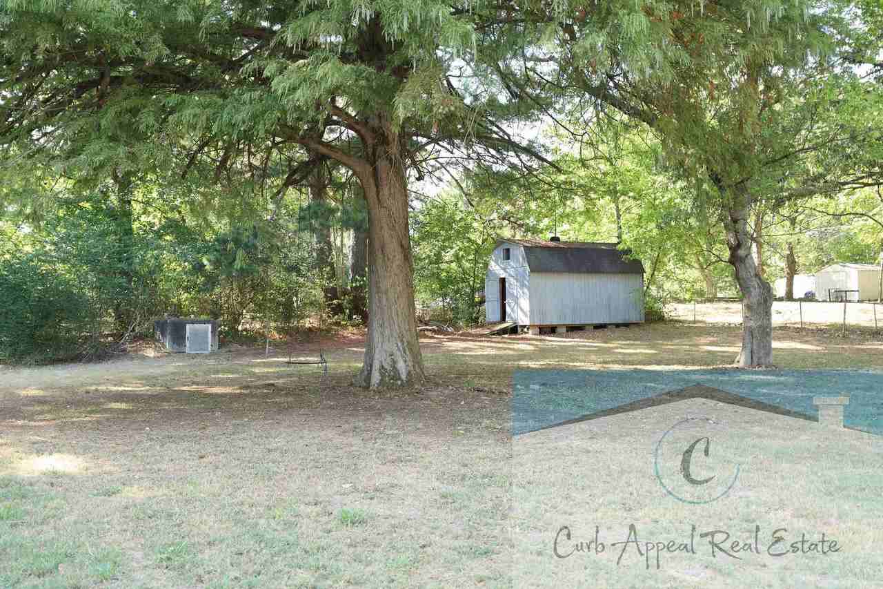 1405 Pratt Cir - Photo 5 of 23