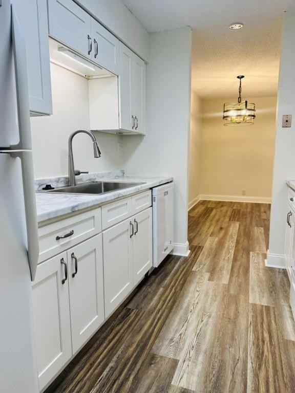 477 Canberra Dr - Photo 5 of 23