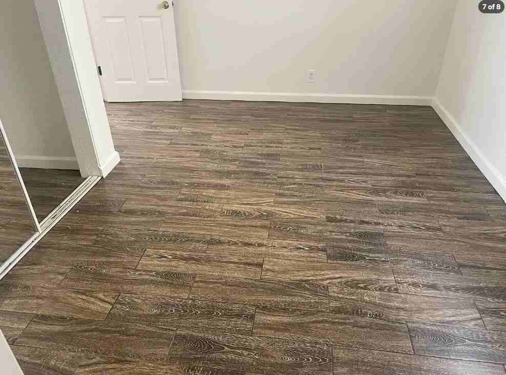 235 S Weitzel St - Photo 7 of 8