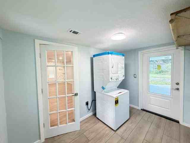 4380 Temple St - Photo 6 of 11
