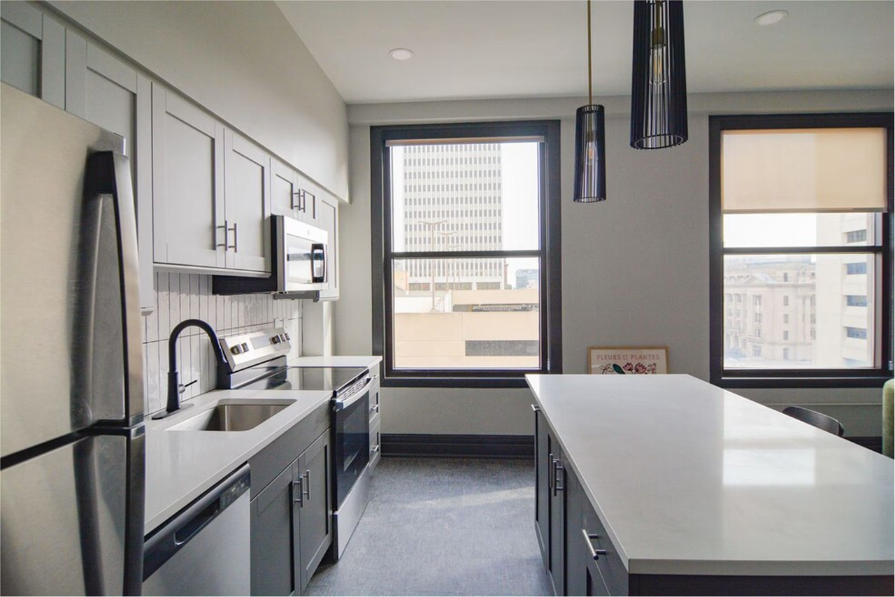 The Carrara on Farnam - Photo 2 of 19