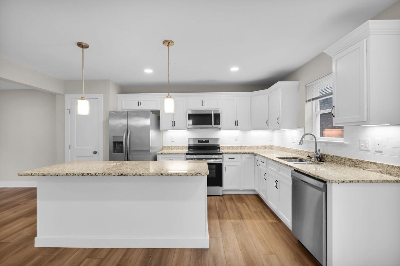 813 Palmer St - Photo 6 of 50
