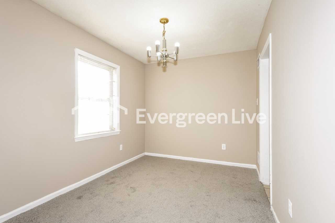 4996 Harrington Ave - Photo 5 of 15