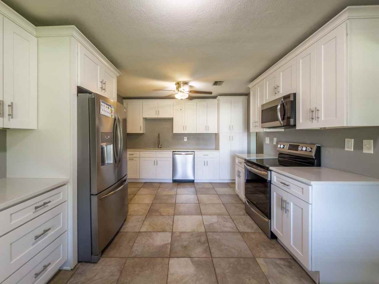 10230 Agave Rd - Photo 5 of 20