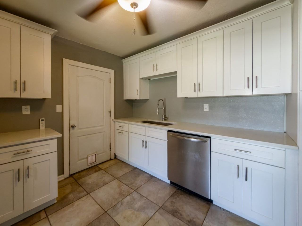 10230 Agave Rd - Photo 7 of 20