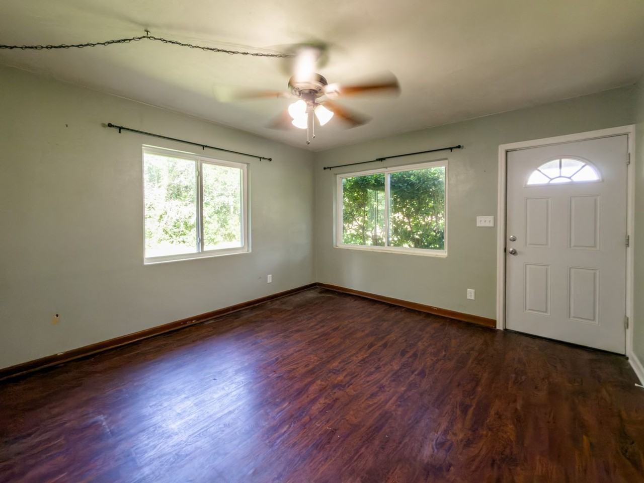 10230 Agave Rd - Photo 3 of 18