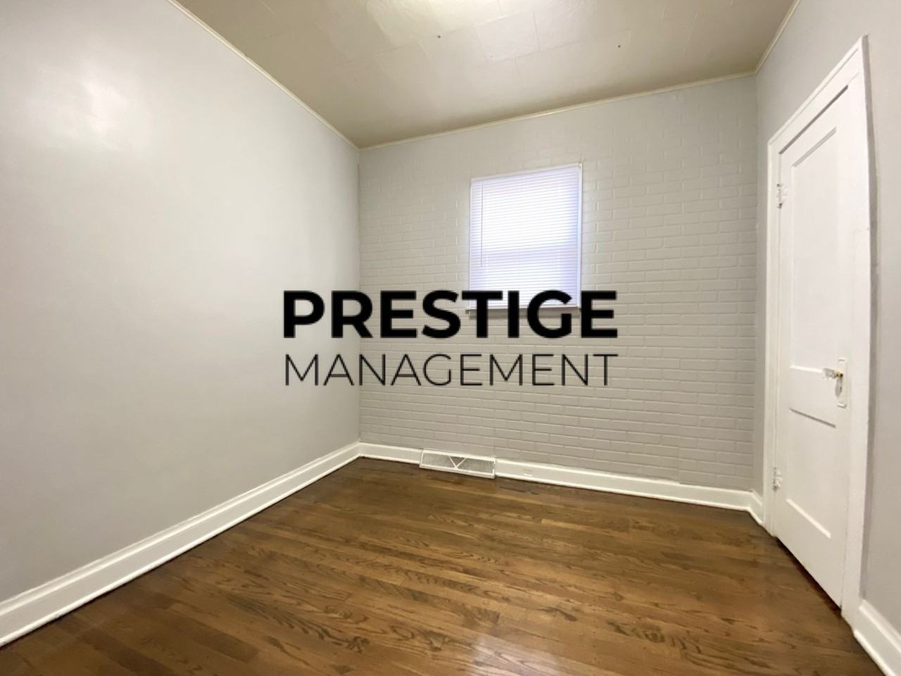 3825 Connecticut St - Photo 5 of 10