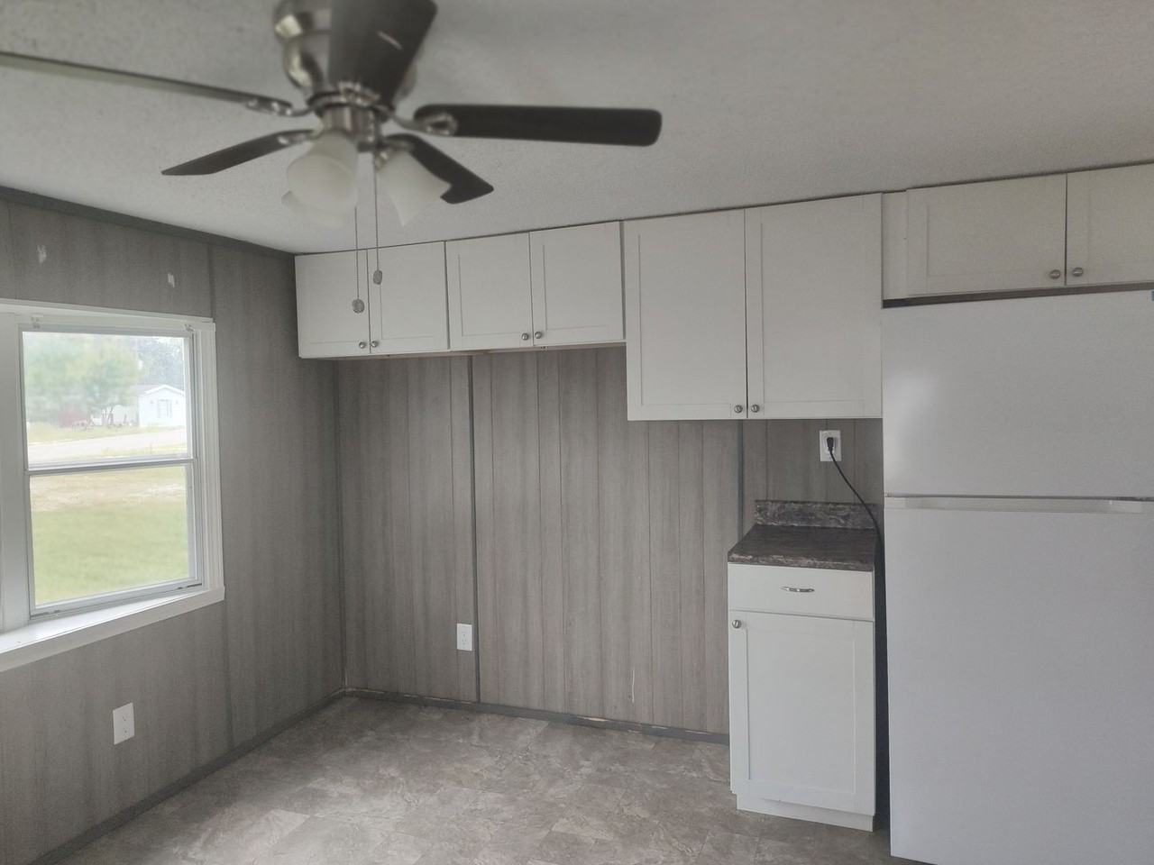 1771 Hodgenville Rd - Photo 5 of 13