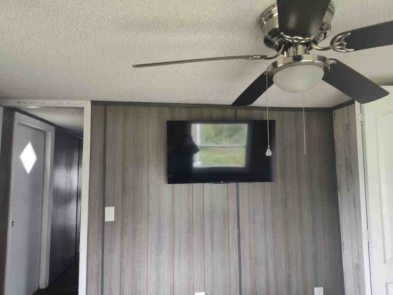 1771 Hodgenville Rd - Photo 7 of 13