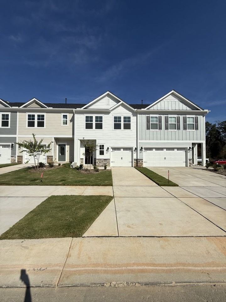 337 Sweetbay Tree Dr