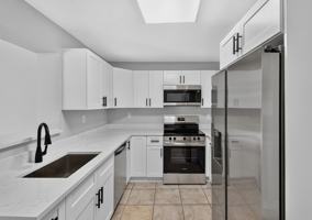 featured image of 1037 W 28th St