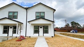 featured image of 8237 Locksley Rd
