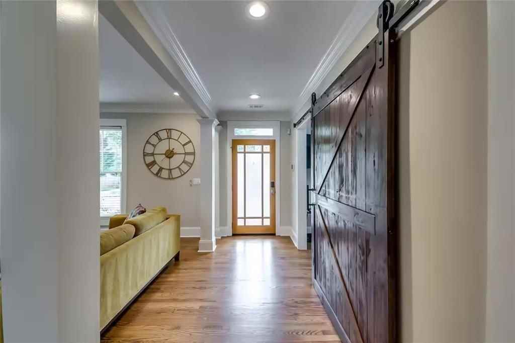 1362 Eubanks Ave - Photo 3 of 38