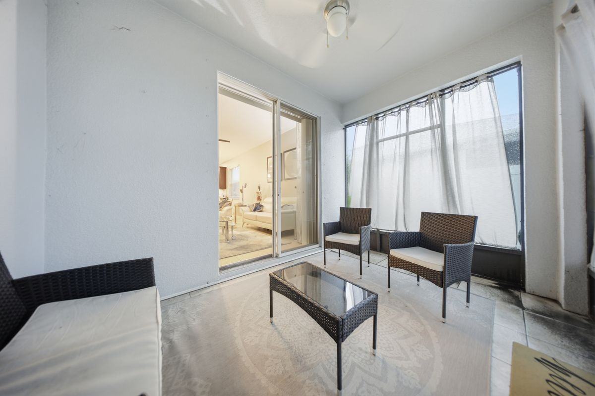 2039 Tullagee Ave - Photo 7 of 45