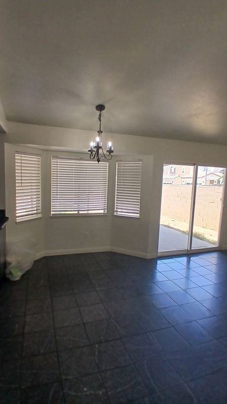 1273 W Woodcrest St - Photo 6 of 7