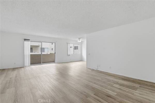 5400 Lindley Ave ##121 - Photo 3 of 21