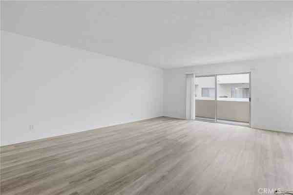 5400 Lindley Ave ##121 - Photo 5 of 21