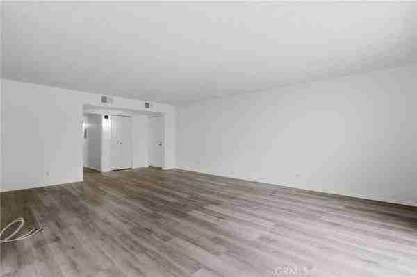 5400 Lindley Ave ##121 - Photo 7 of 21