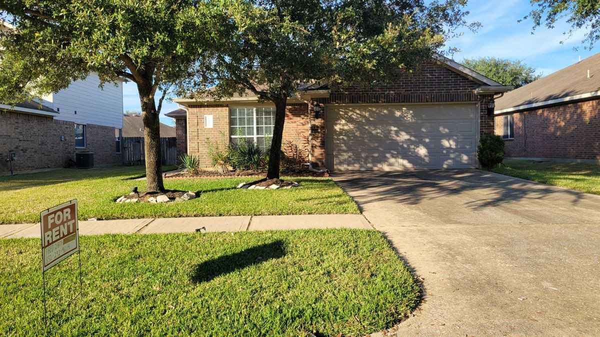 15522 Riford Dr