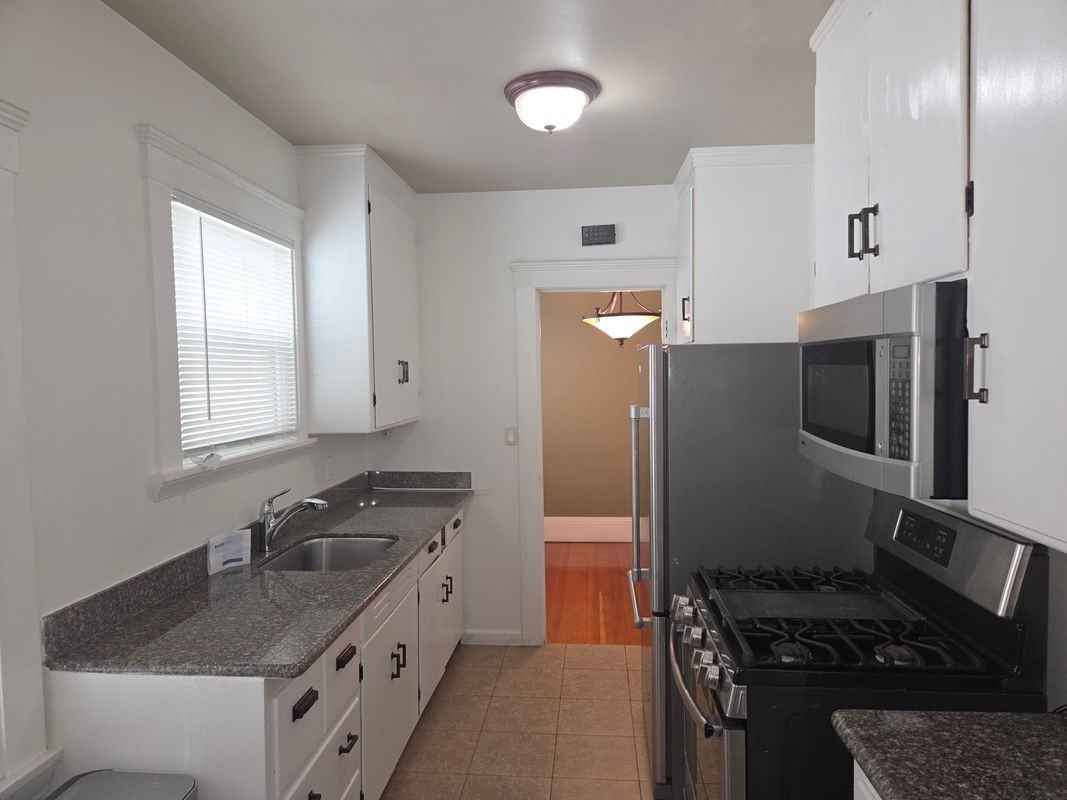 375 Euclid Ave - Photo 3 of 14