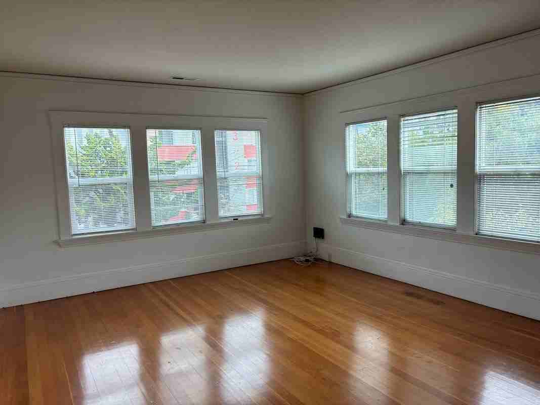 375 Euclid Ave - Photo 7 of 14