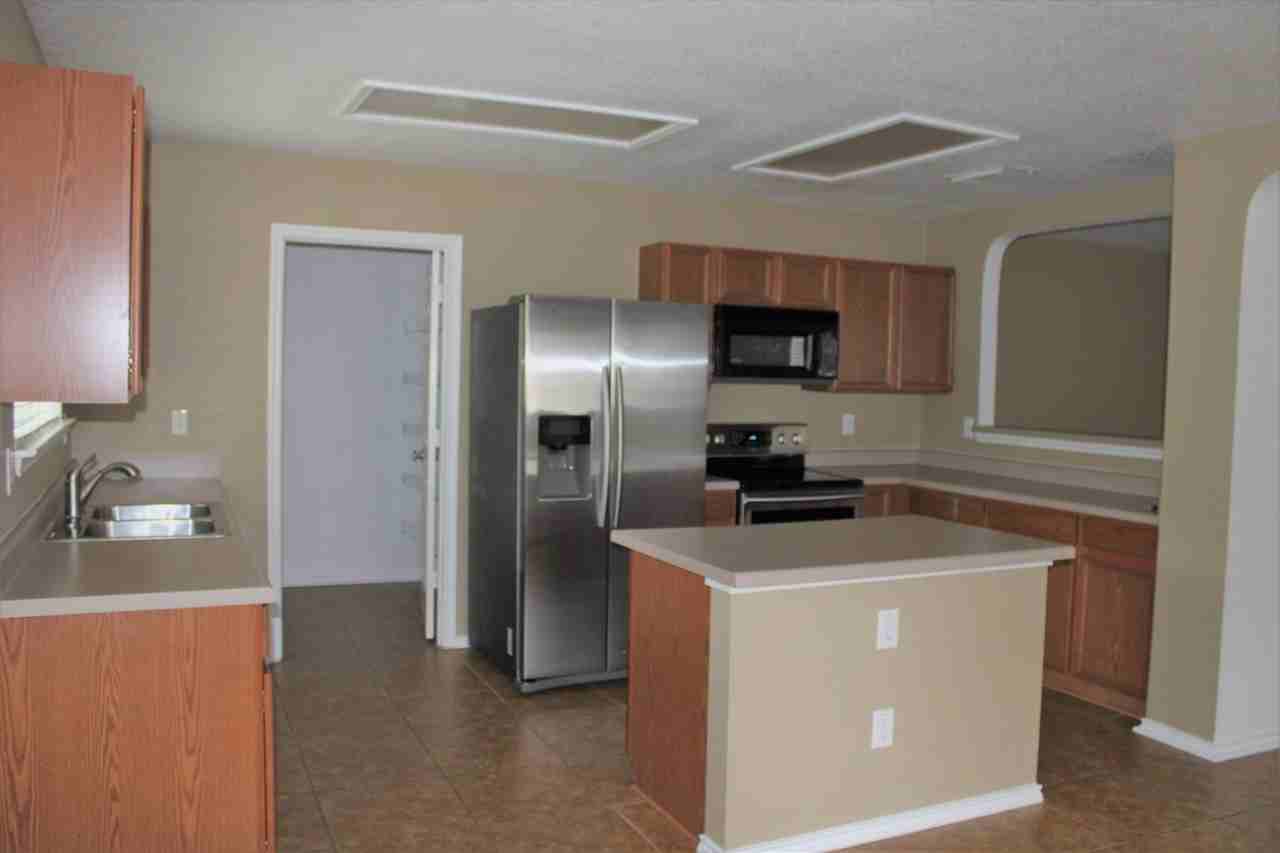 11212 Forest Pass Ct - Photo 5 of 23