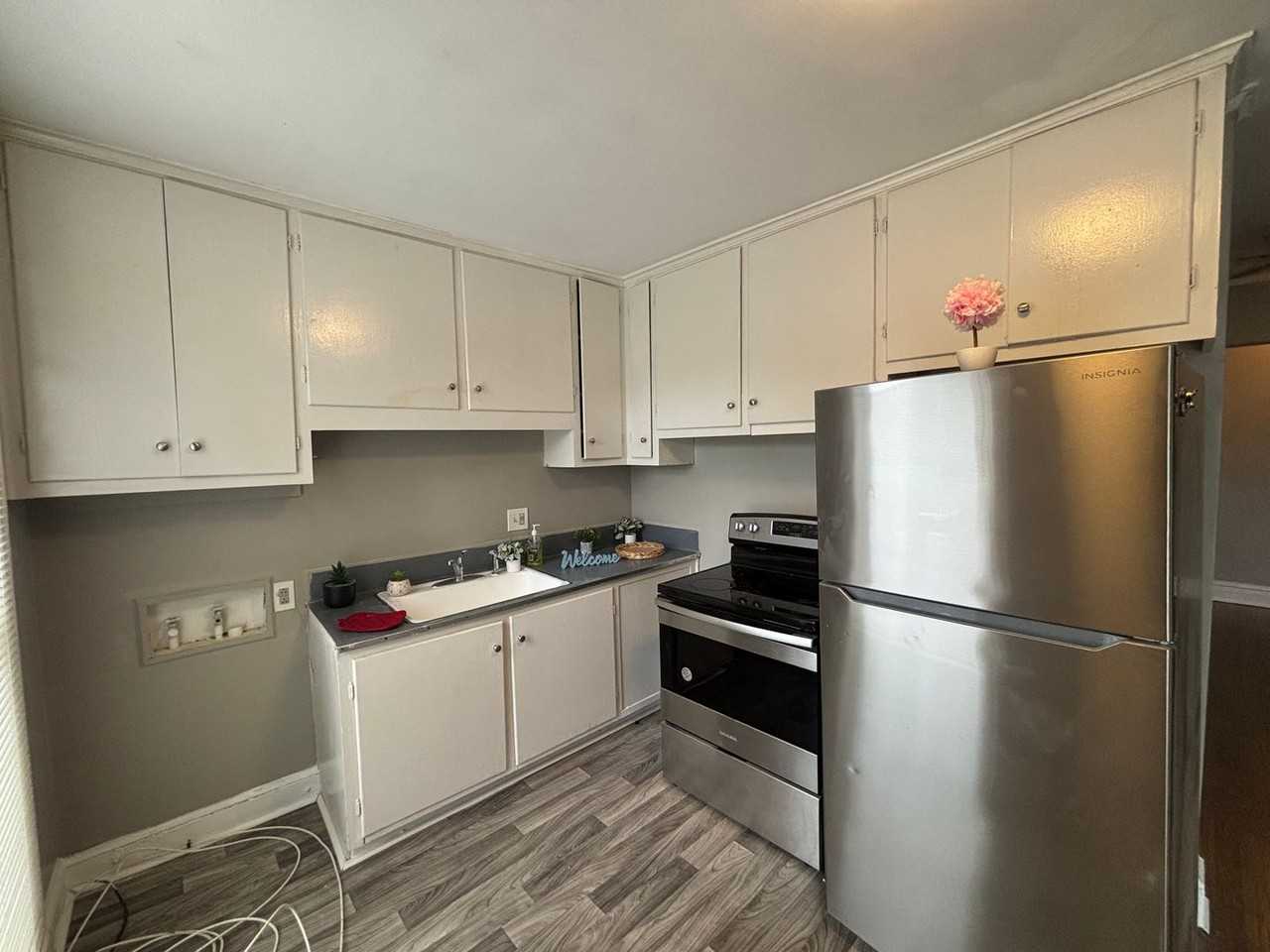1114 S Aspen - Photo 3 of 50