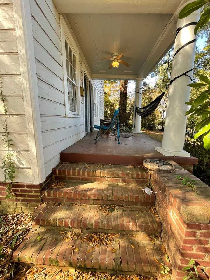 1701 3rd St - Photo 3 of 4