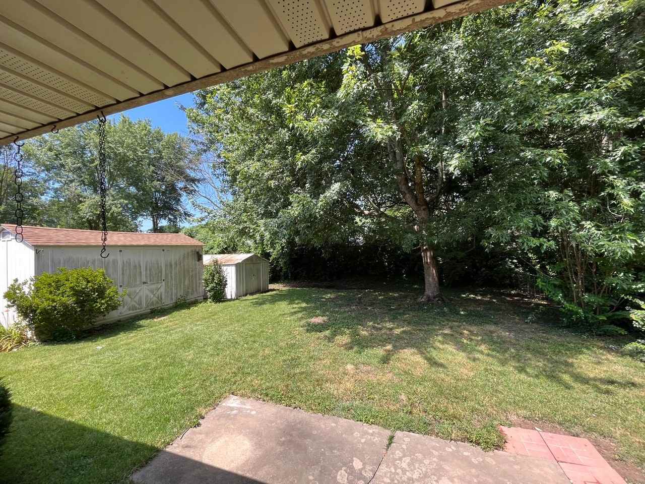 239 S Monte Vista Ave - Photo 3 of 14
