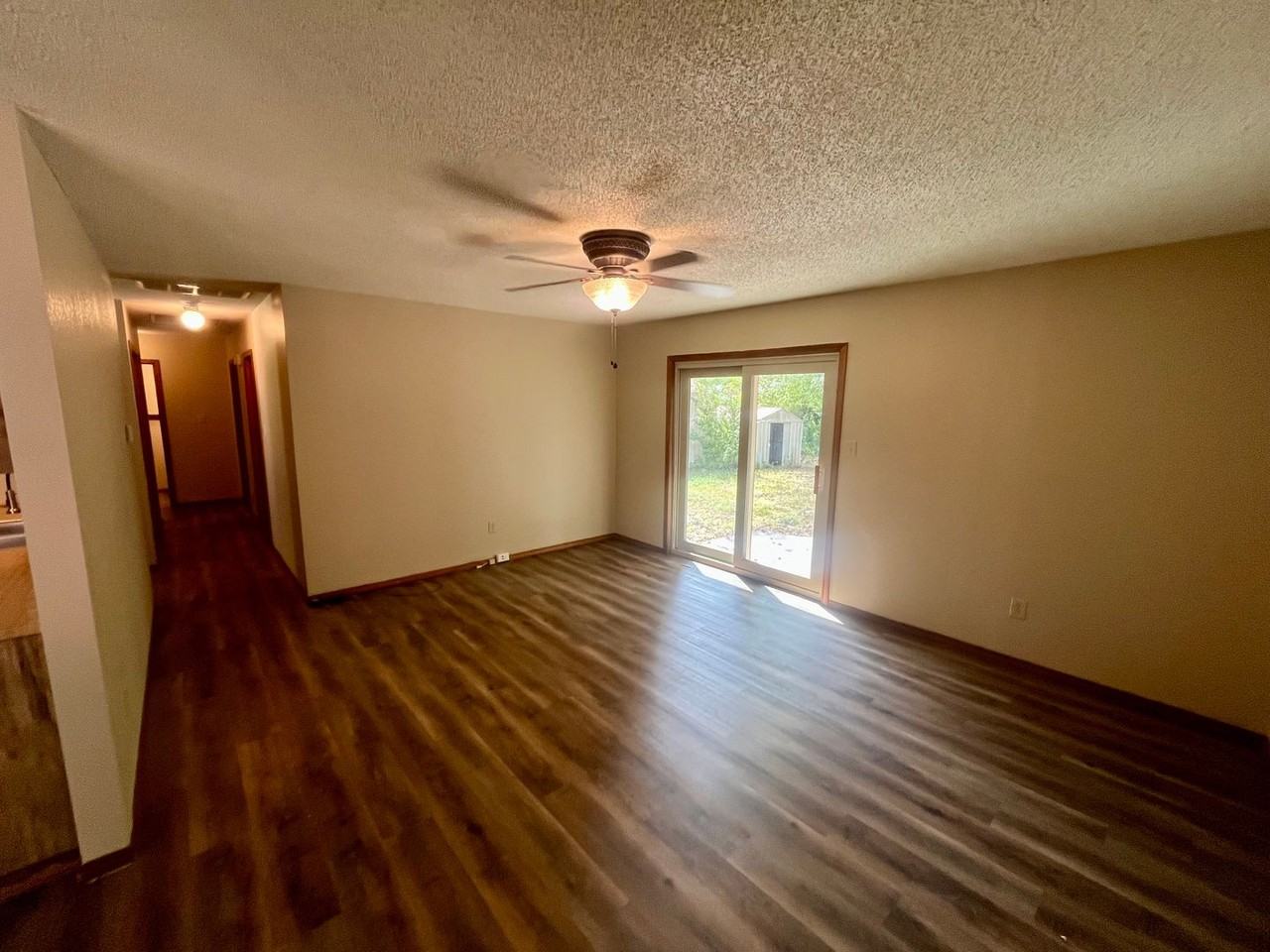 239 S Monte Vista Ave - Photo 5 of 14