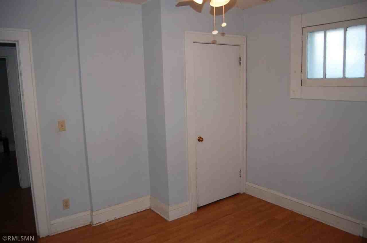 375 Snelling Ave S - Photo 5 of 8