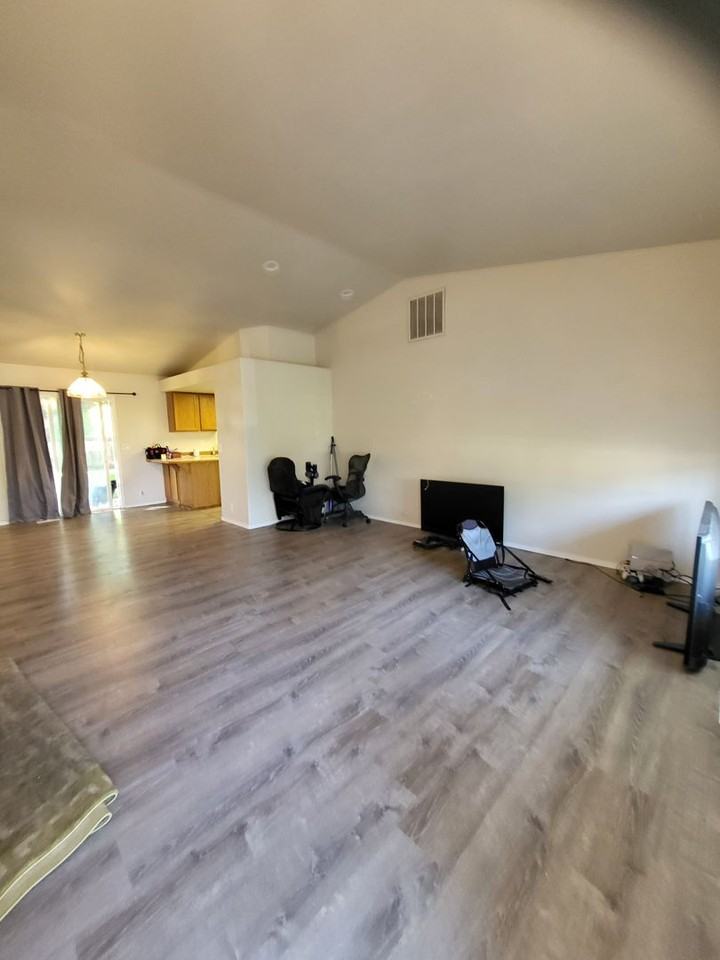 2639 N Arrowwood Way - Photo 3 of 12