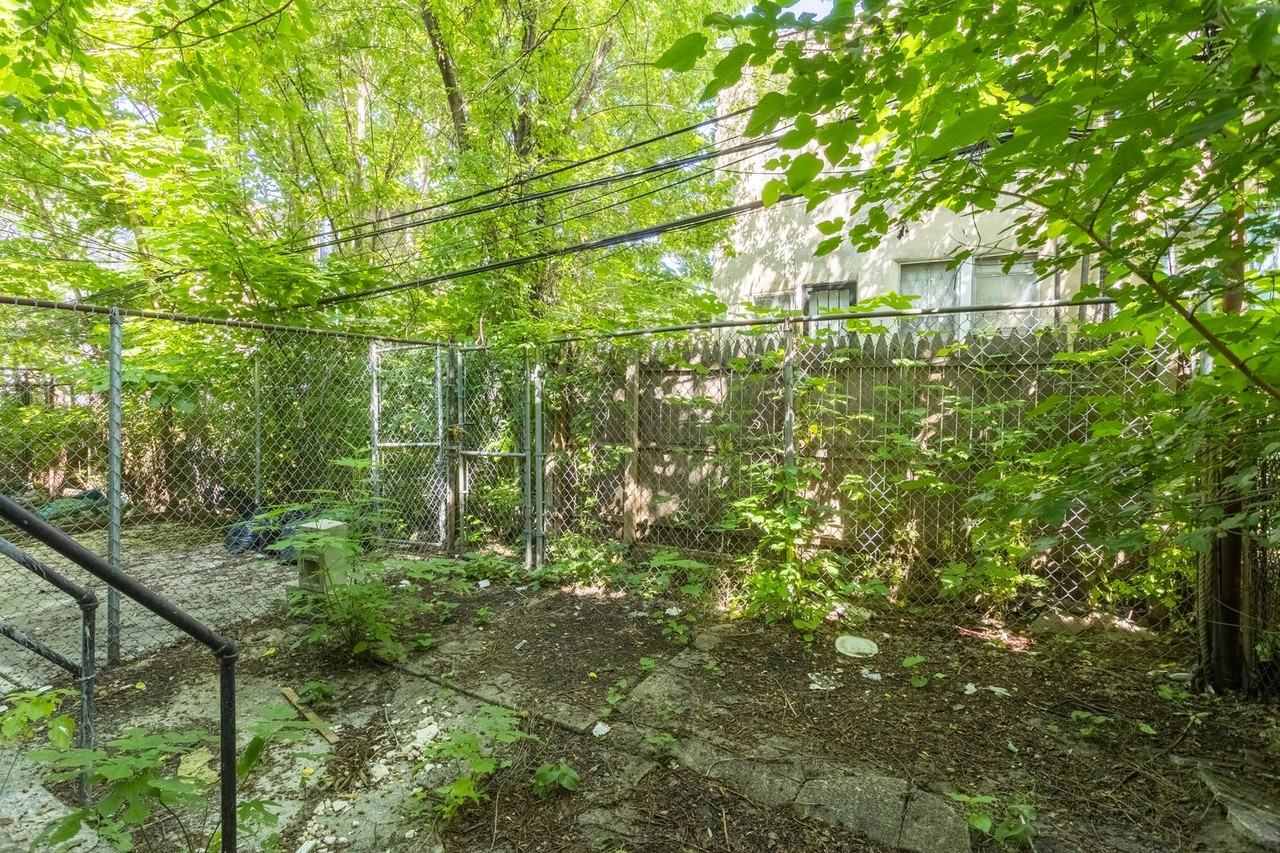 5211 Litchfield St - Photo 4 of 15