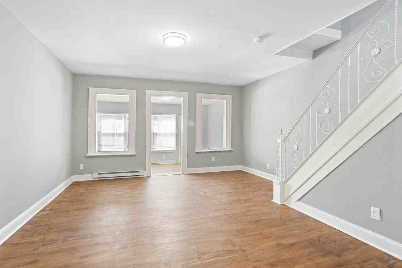 5211 Litchfield St - Photo 7 of 15