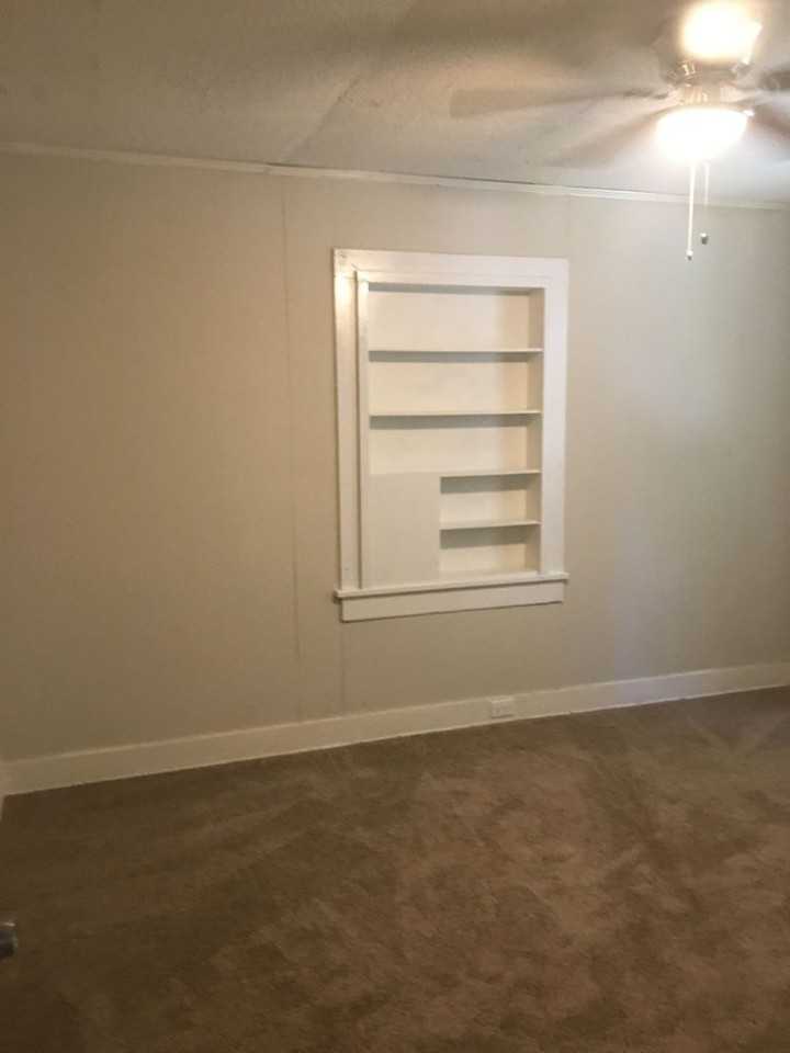 1021 Ridge Ave - Photo 5 of 9