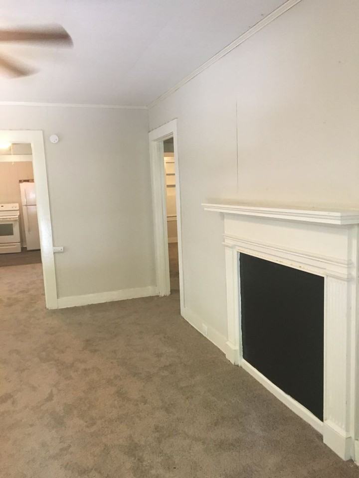1021 Ridge Ave - Photo 7 of 9